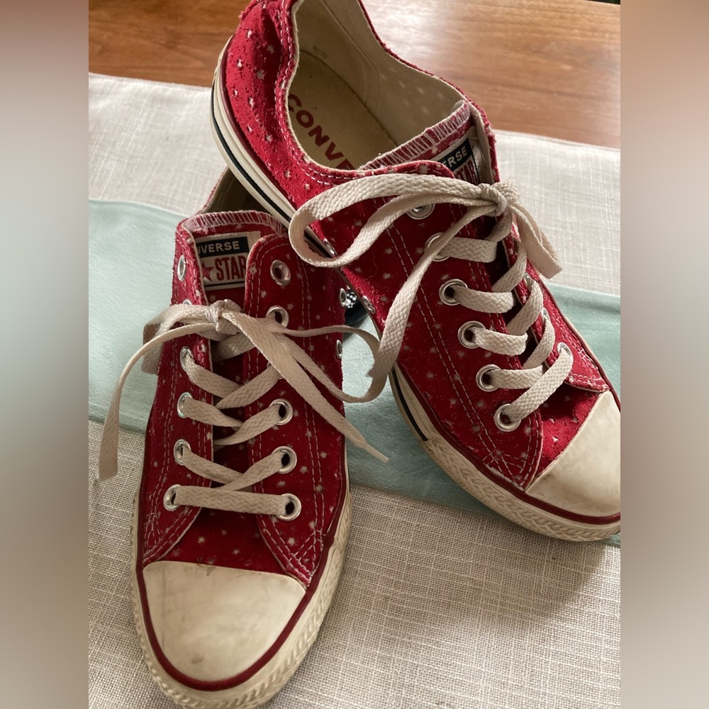 Red with White Polka Dot Stars Converse Size 8